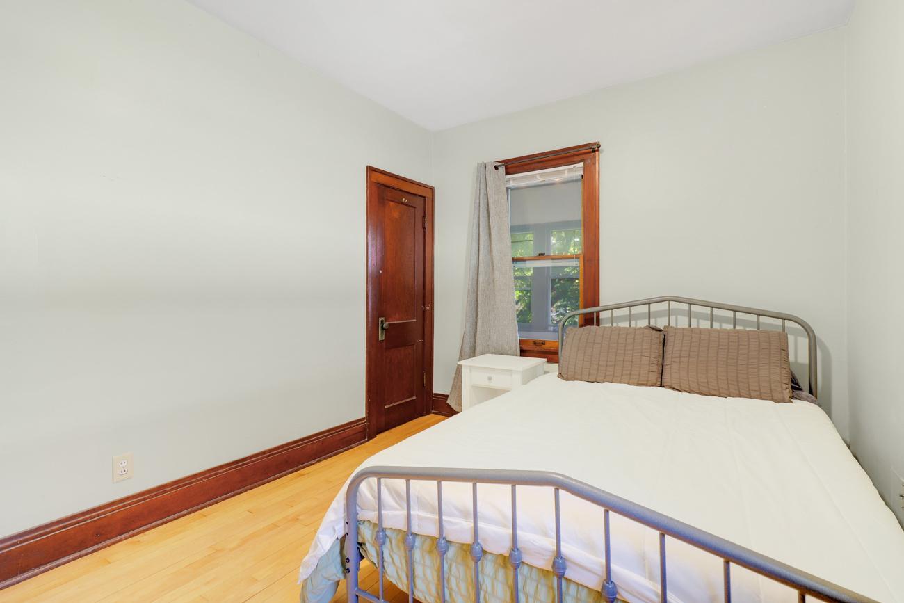 View of Residential Income at 442 Pierce Street, Saint Paul MN 55104, Saint Paul (23 of 40) - Mike Wilen | Minnesota Team Real Estate