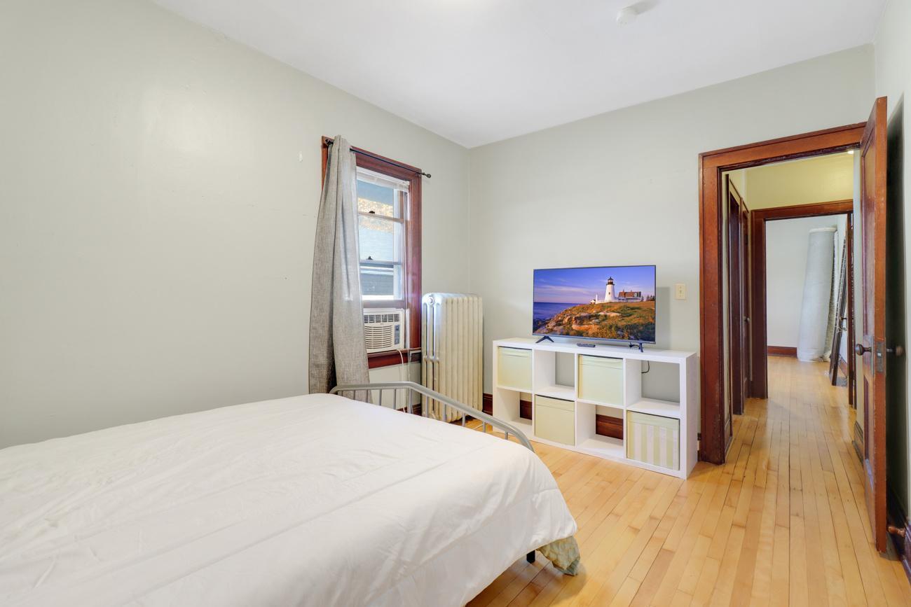 View of Residential Income at 442 Pierce Street, Saint Paul MN 55104, Saint Paul (22 of 40) - Mike Wilen | Minnesota Team Real Estate