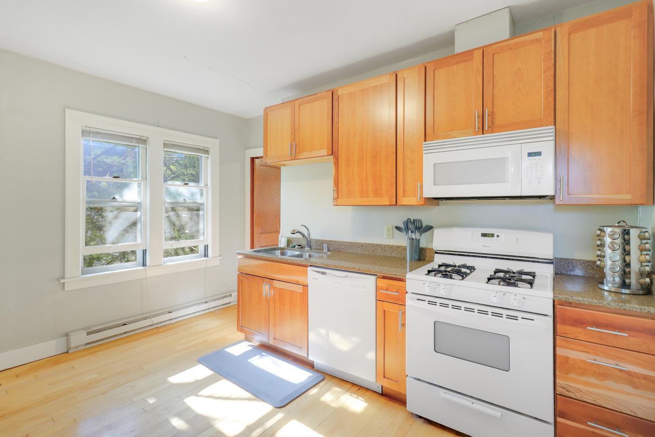 View of Residential Income at 442 Pierce Street, Saint Paul MN 55104, Saint Paul (12 of 40) - Mike Wilen | Minnesota Team Real Estate