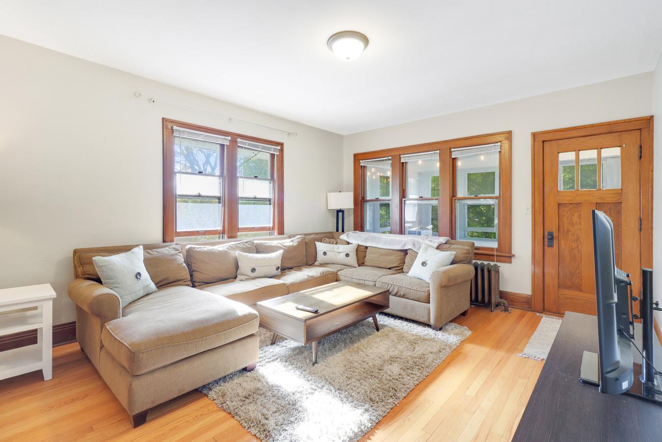 View of Residential Income at 442 Pierce Street, Saint Paul MN 55104, Saint Paul (5 of 40) - Mike Wilen | Minnesota Team Real Estate