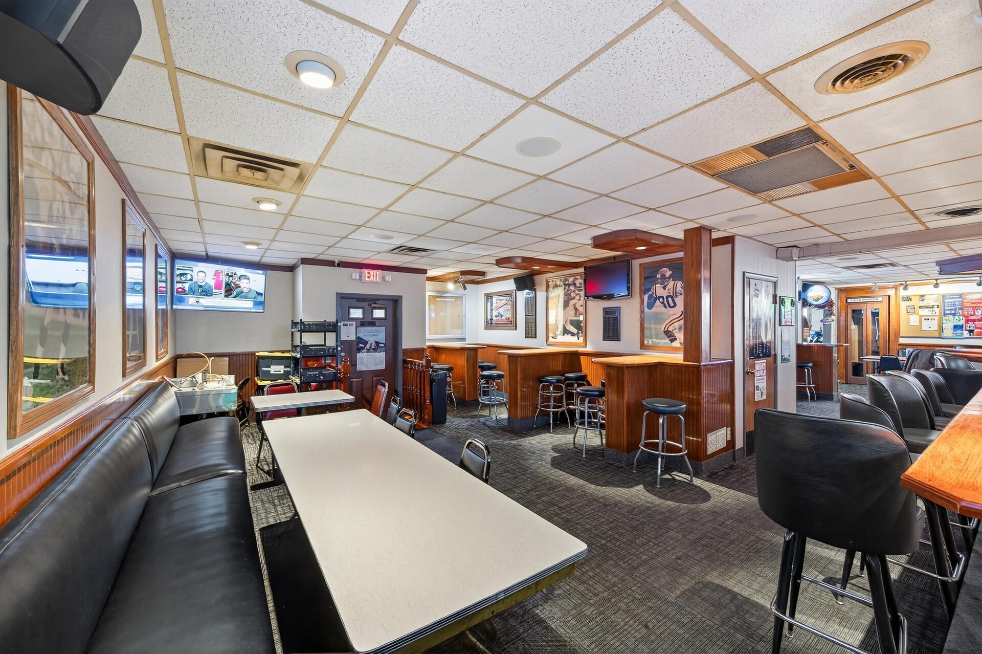 View of Commercial Sale at 1112 Arcade Street, Saint Paul MN 55106, Saint Paul (8 of 47) - Mike Wilen | Minnesota Team Real Estate