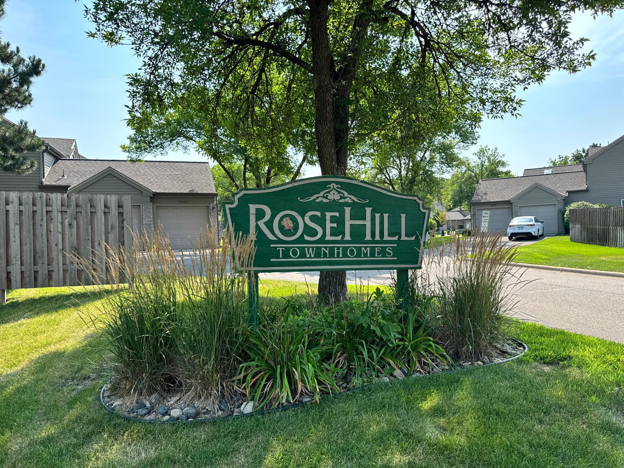 View of Residential at 1612 Rose Hill Circle, Saint Paul MN 55108, Saint Paul (27 of 30) - Mike Wilen | Minnesota Team Real Estate