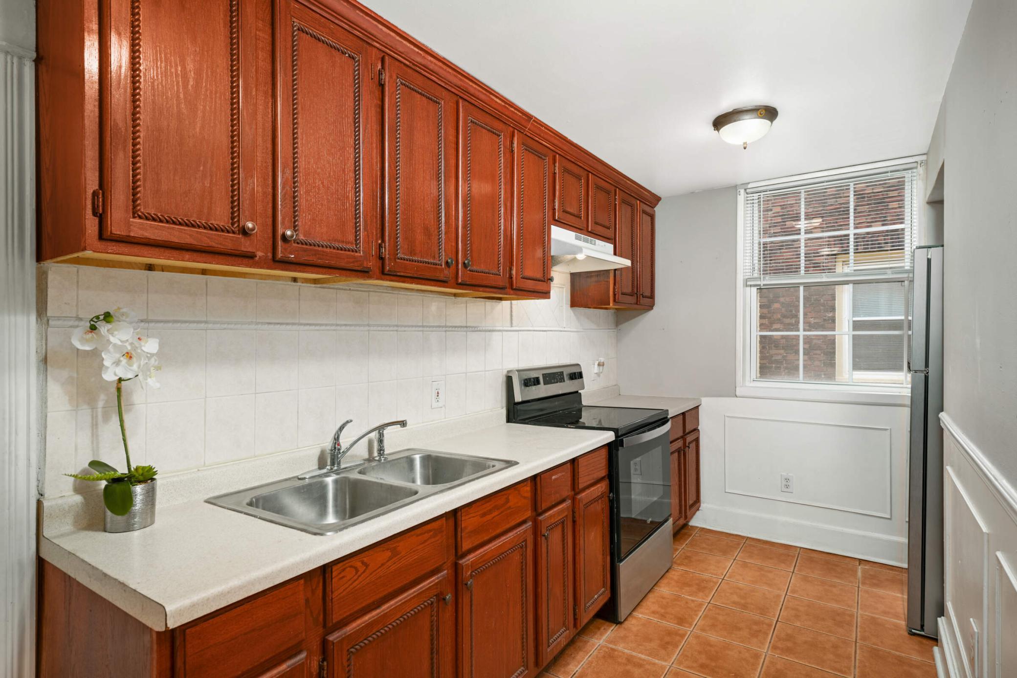 View of Residential Income at 2507 Lyndale Avenue, Minneapolis MN 55405, Minneapolis (4 of 53) - Mike Wilen | Minnesota Team Real Estate