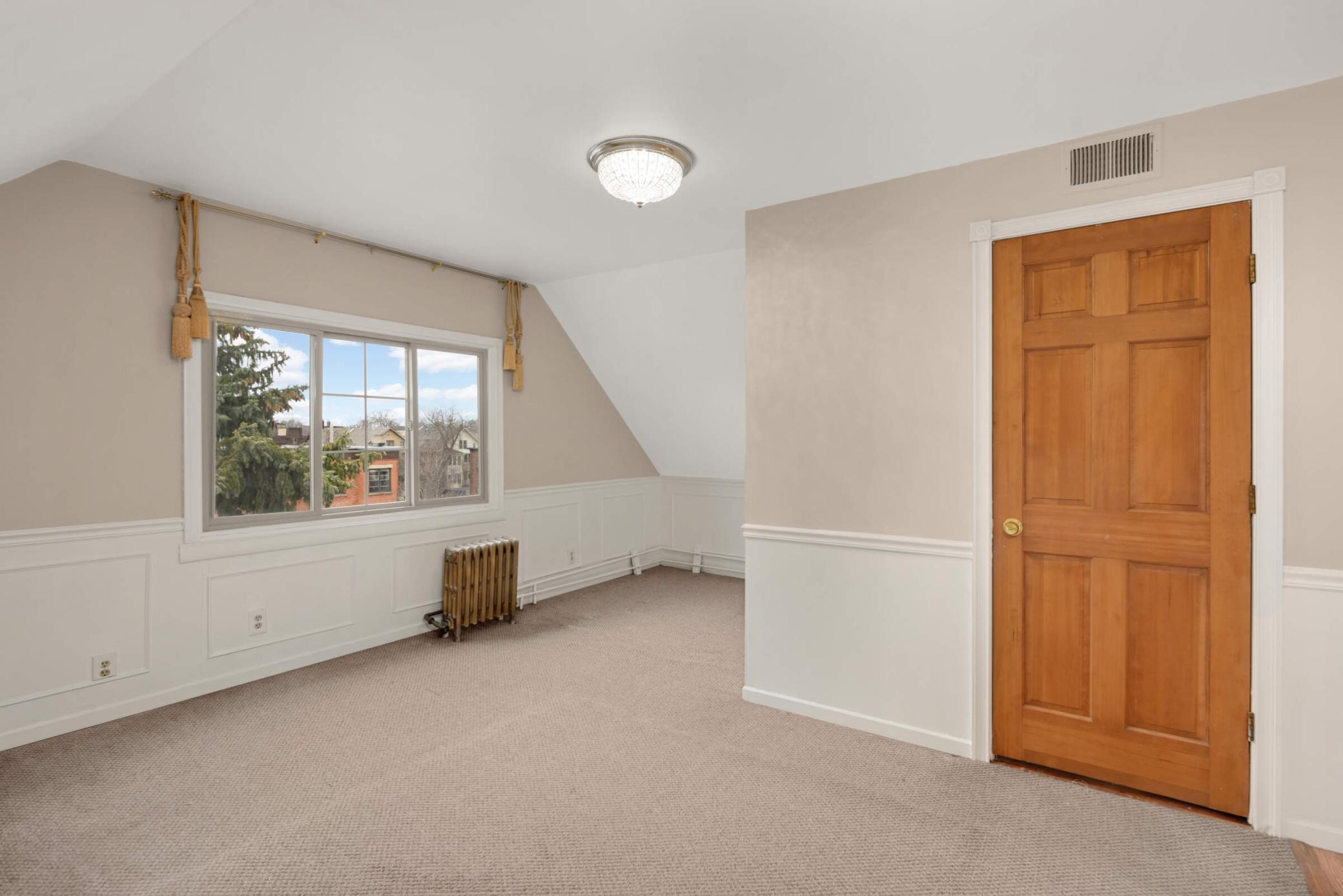View of Residential Income at 2507 Lyndale Avenue, Minneapolis MN 55405, Minneapolis (16 of 53) - Mike Wilen | Minnesota Team Real Estate