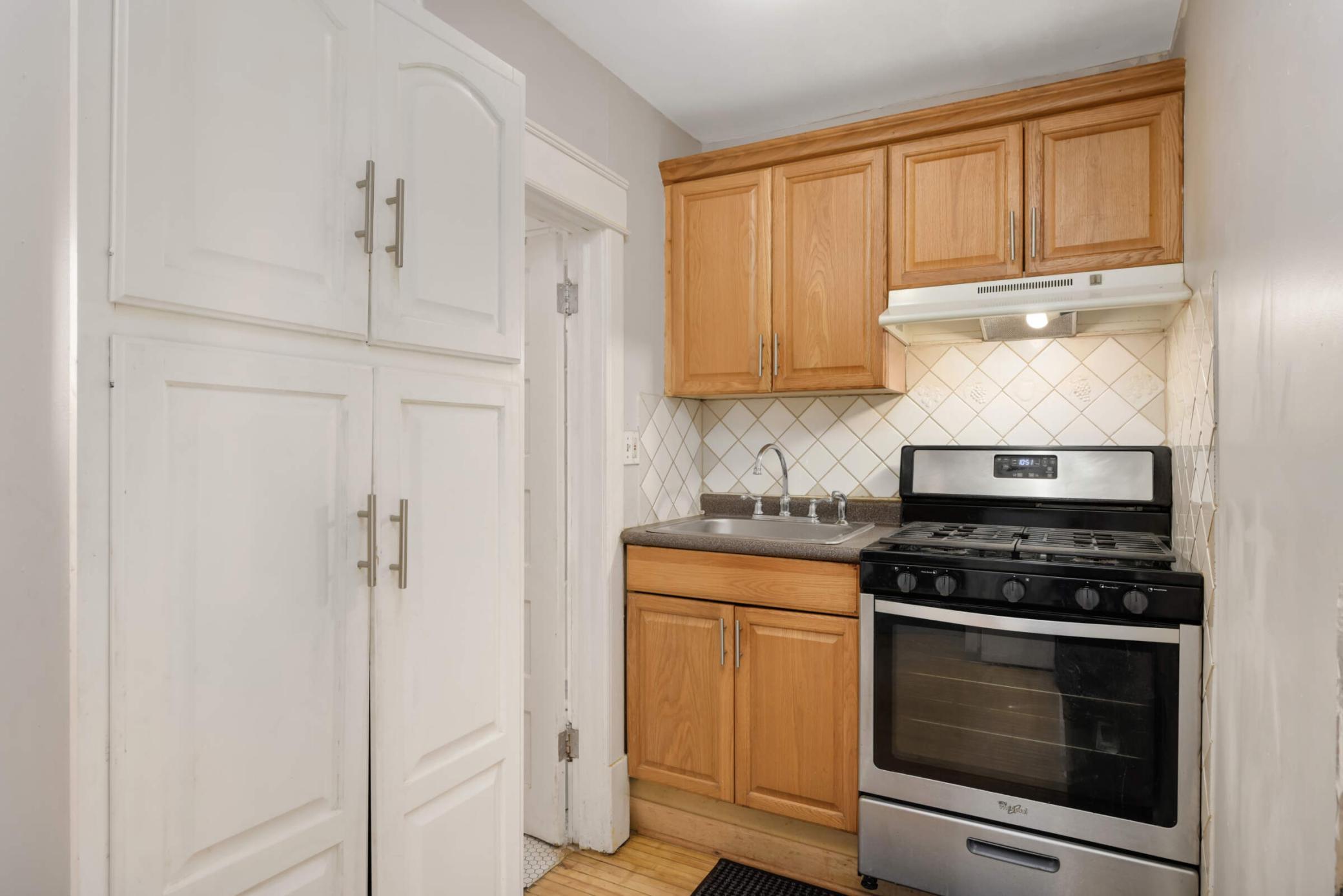 View of Residential Income at 2507 Lyndale Avenue, Minneapolis MN 55405, Minneapolis (31 of 53) - Mike Wilen | Minnesota Team Real Estate
