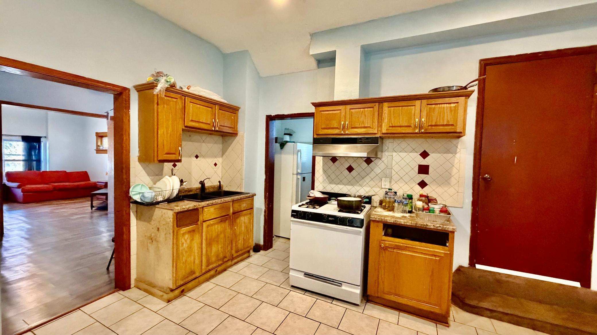View of Residential at 326 Fuller Avenue, Saint Paul MN 55103, Saint Paul (6 of 21) - Mike Wilen | Minnesota Team Real Estate
