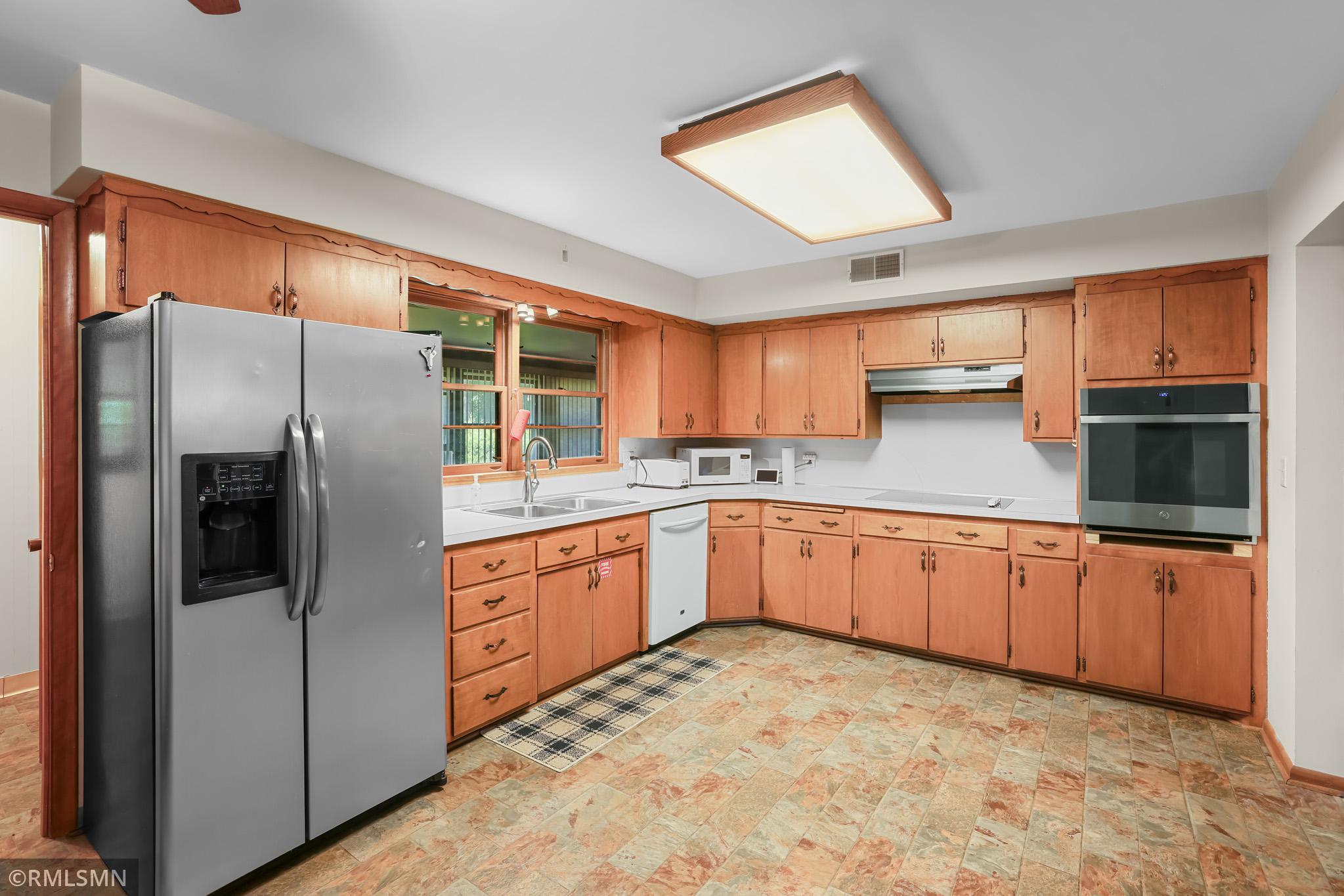 View of Commercial Sale at 1801 Commerce Boulevard, Mound MN 55364, Mound (37 of 41) - Mike Wilen | Minnesota Team Real Estate