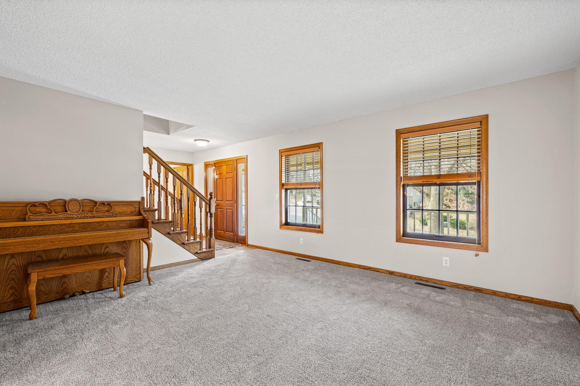View of Residential at 10013 170th Street, Lakeville MN 55044, Lakeville (4 of 37) - Mike Wilen | Minnesota Team Real Estate