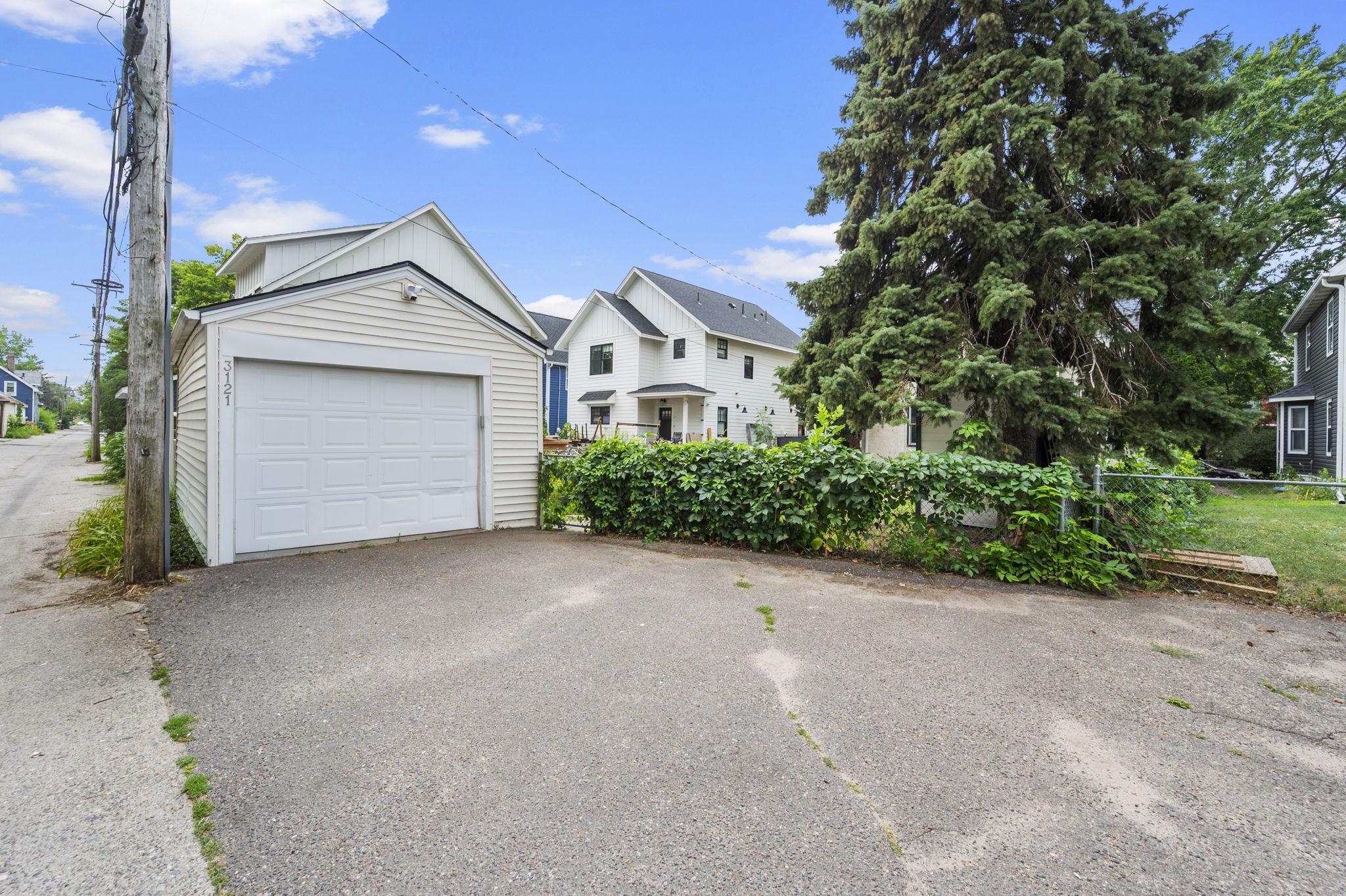 View of Residential at 3121 Bloomington Avenue, Minneapolis MN 55407, Minneapolis (44 of 52) - Mike Wilen | Minnesota Team Real Estate