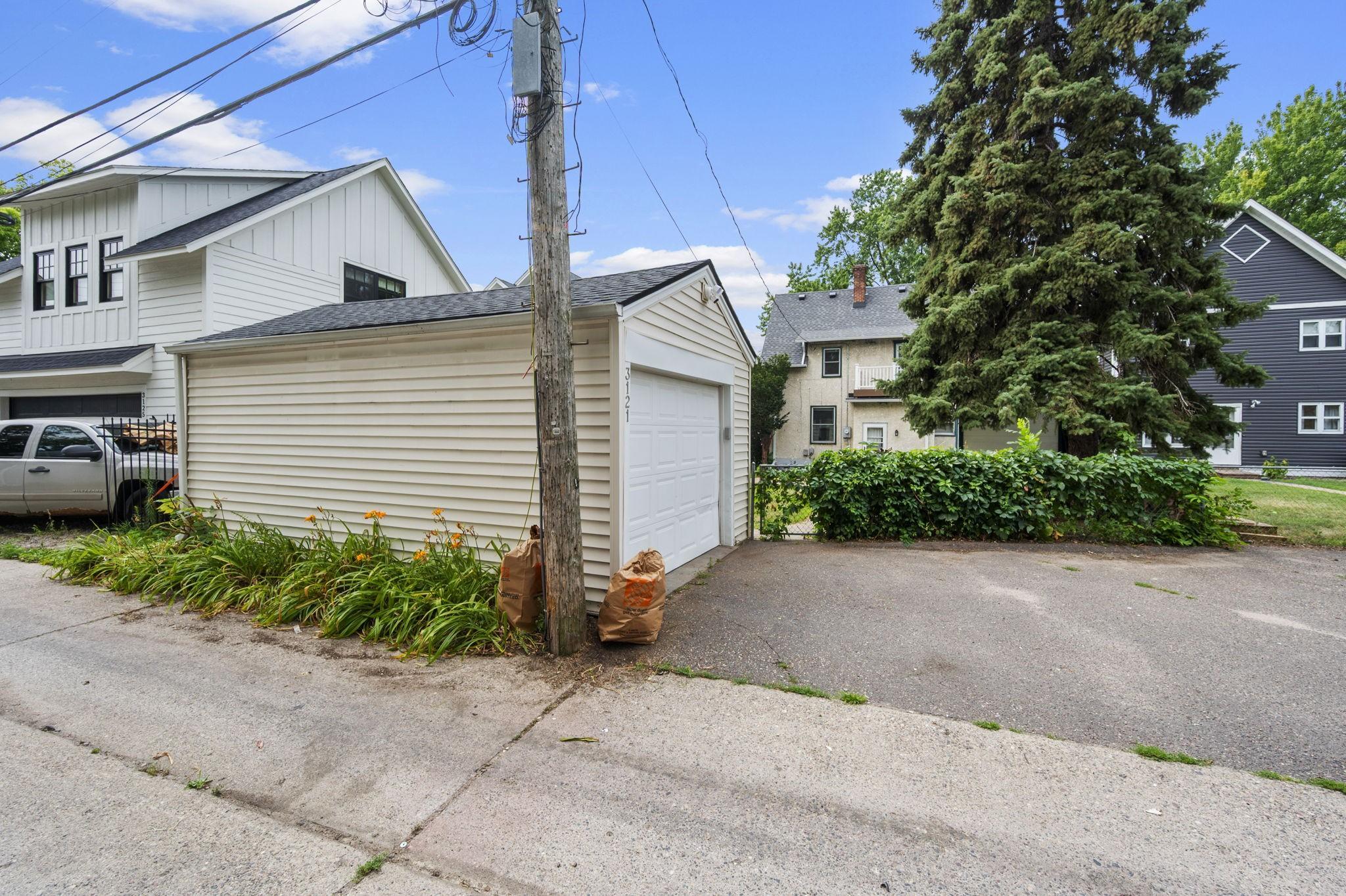 View of Residential at 3121 Bloomington Avenue, Minneapolis MN 55407, Minneapolis (43 of 52) - Mike Wilen | Minnesota Team Real Estate
