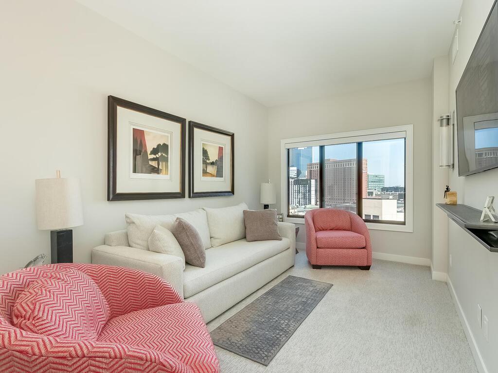 View of Residential at 1201 Yale Place #1107, Minneapolis MN 55403, Minneapolis (12 of 42) - Mike Wilen | Minnesota Team Real Estate