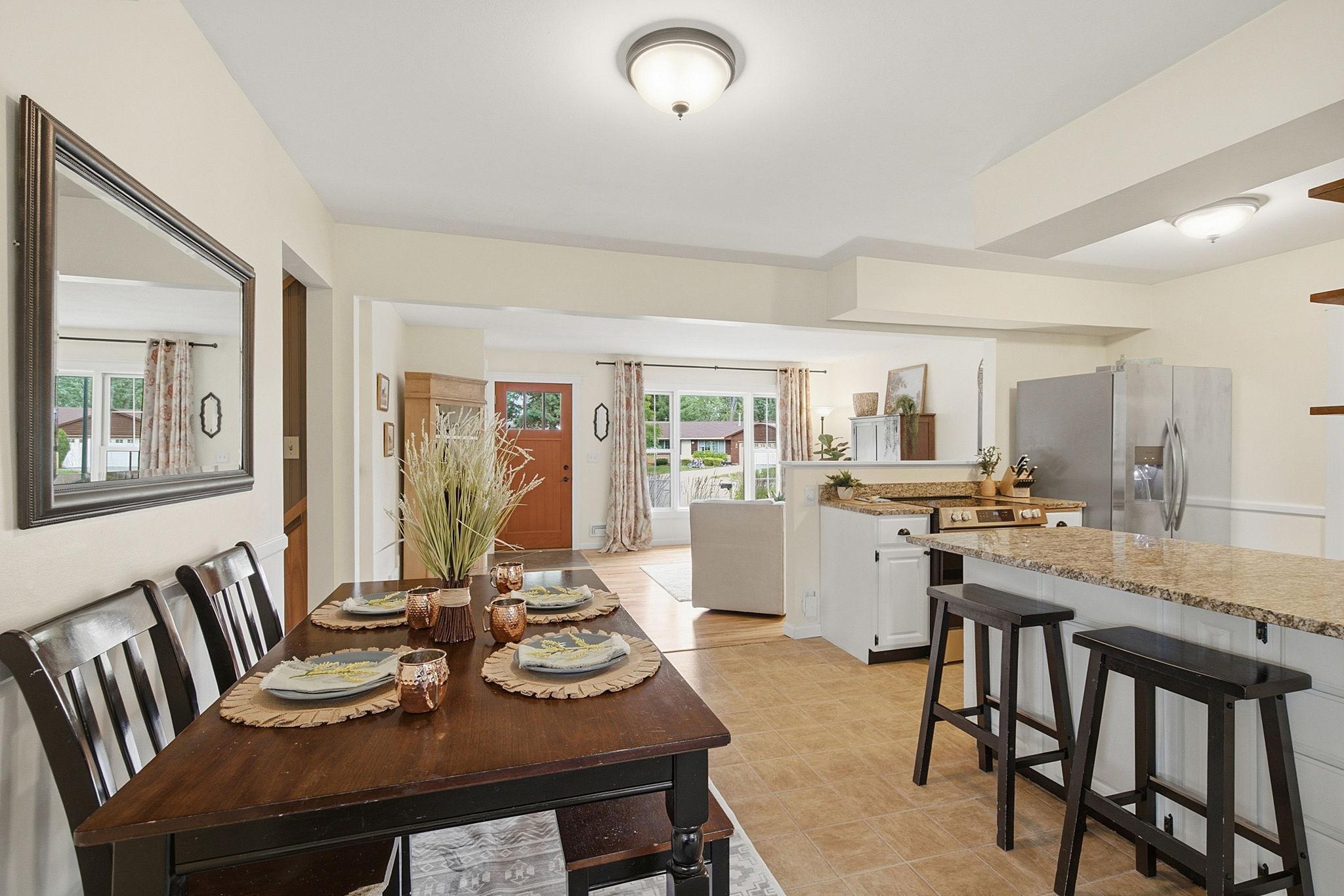 View of Residential at 172 Strese Circle, Apple Valley MN 55124, Apple Valley (8 of 43) - Mike Wilen | Minnesota Team Real Estate