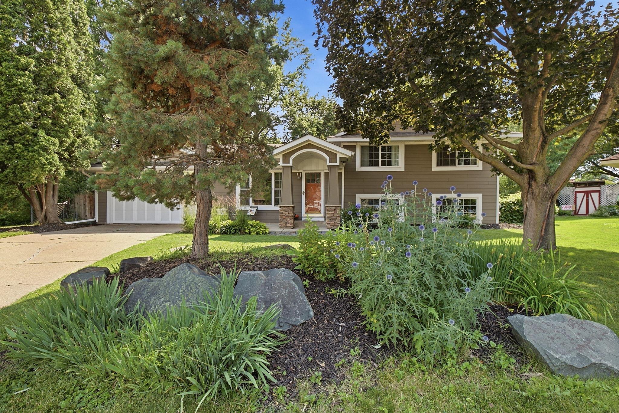 View of Residential at 172 Strese Circle, Apple Valley MN 55124, Apple Valley (2 of 43) - Mike Wilen | Minnesota Team Real Estate