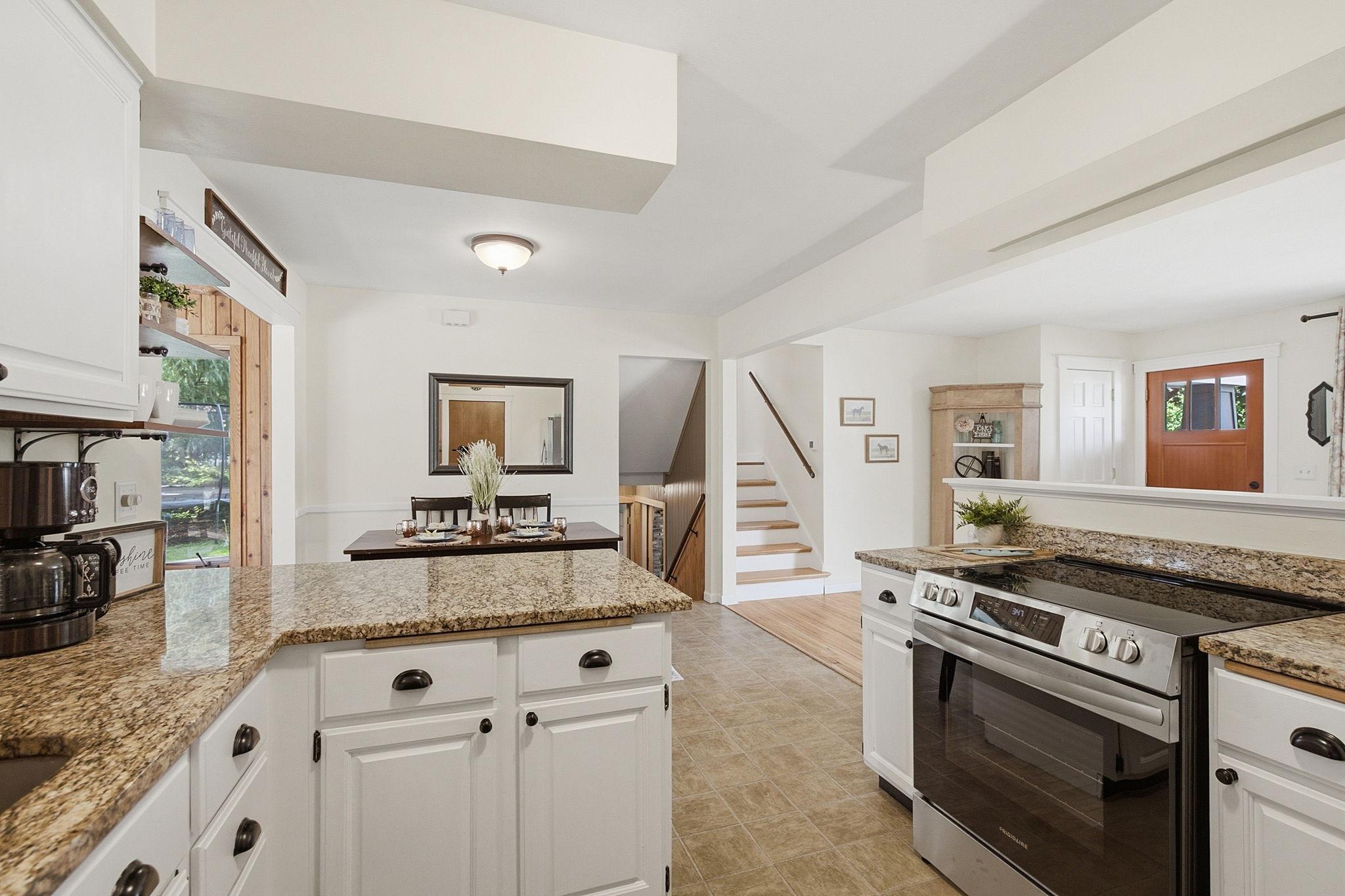 View of Residential at 172 Strese Circle, Apple Valley MN 55124, Apple Valley (10 of 43) - Mike Wilen | Minnesota Team Real Estate