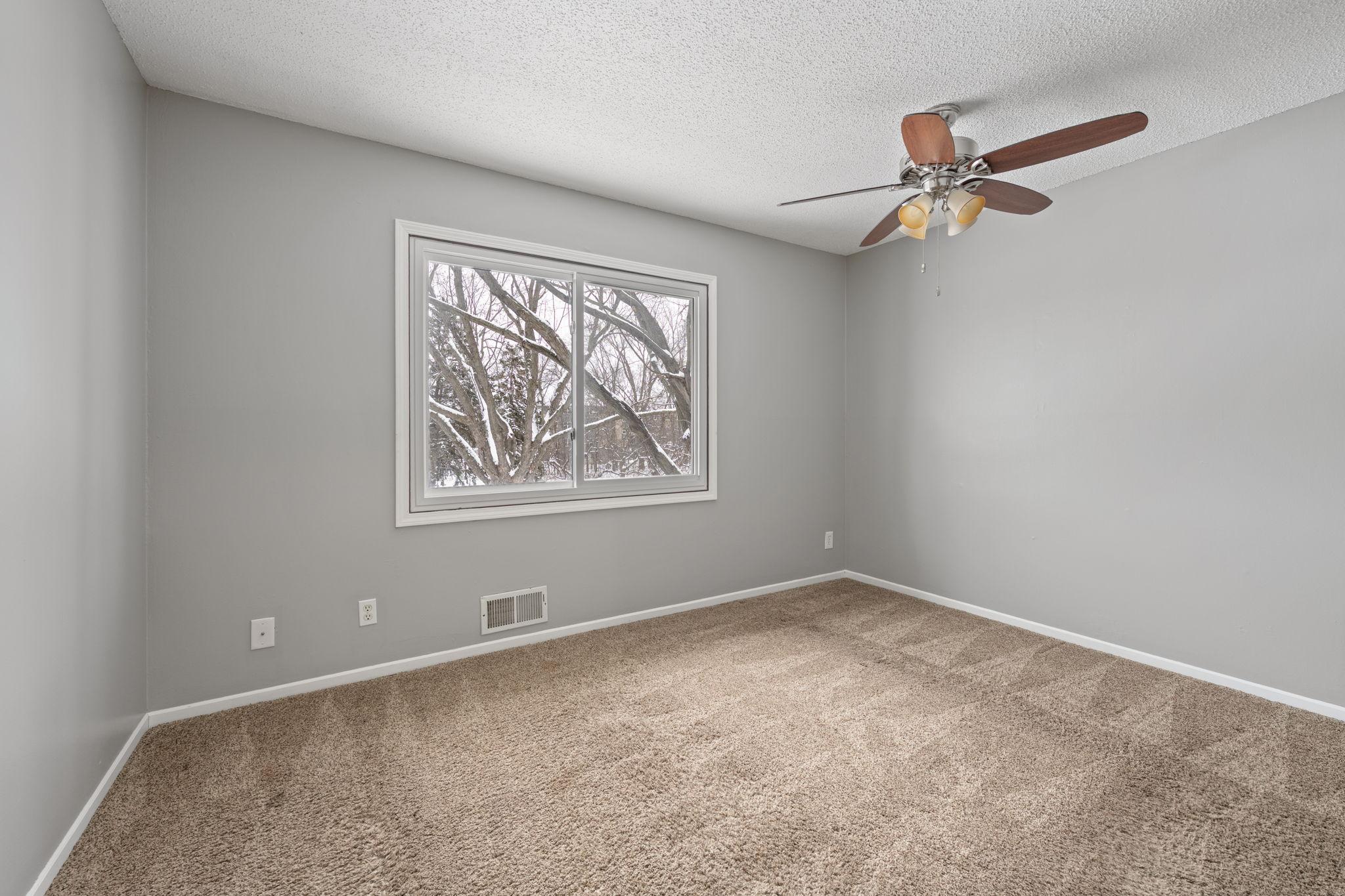 View of Residential at 7888 Dunmore Road, Woodbury MN 55125, Woodbury (19 of 34) - Mike Wilen | Minnesota Team Real Estate