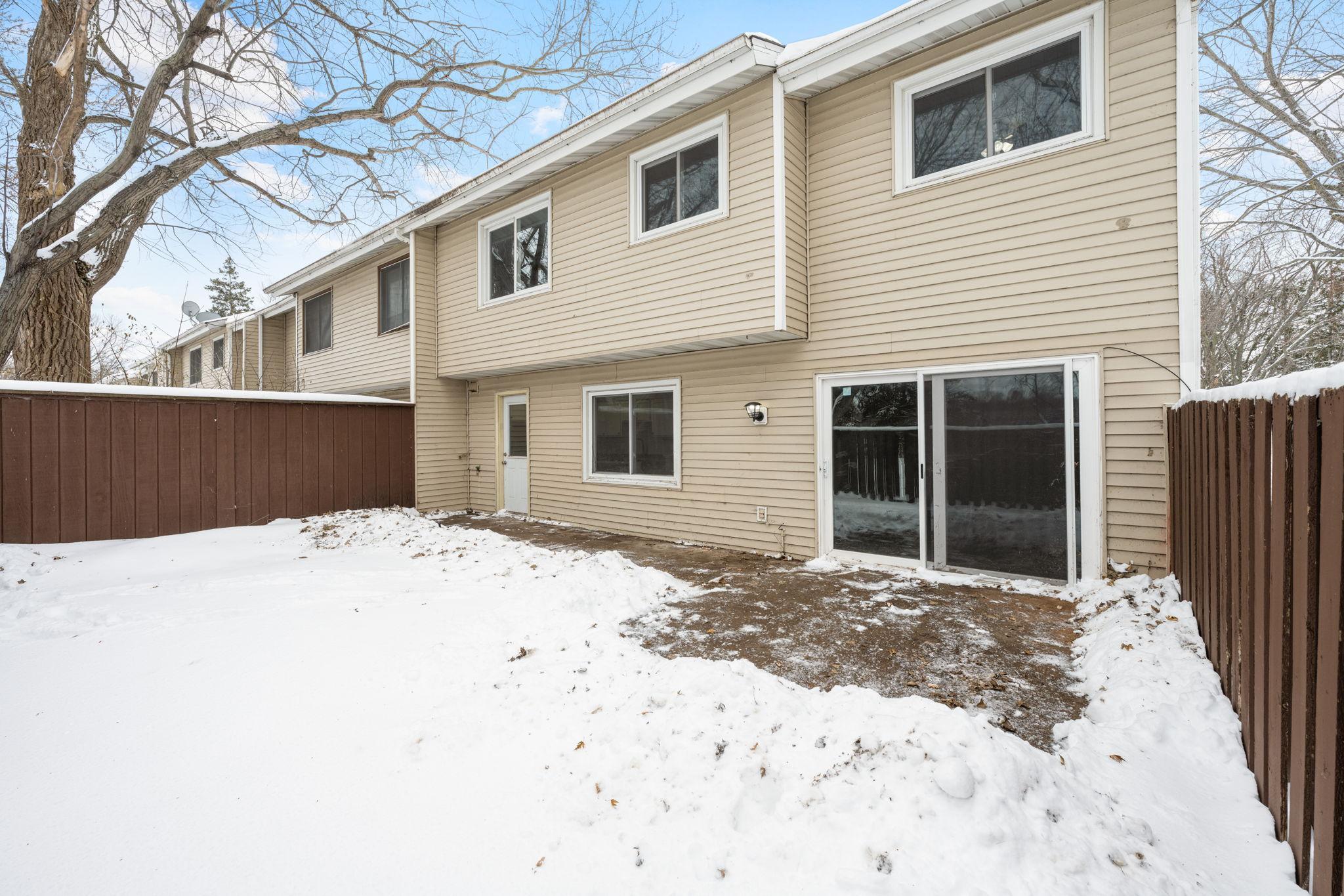 View of Residential at 7888 Dunmore Road, Woodbury MN 55125, Woodbury (30 of 34) - Mike Wilen | Minnesota Team Real Estate