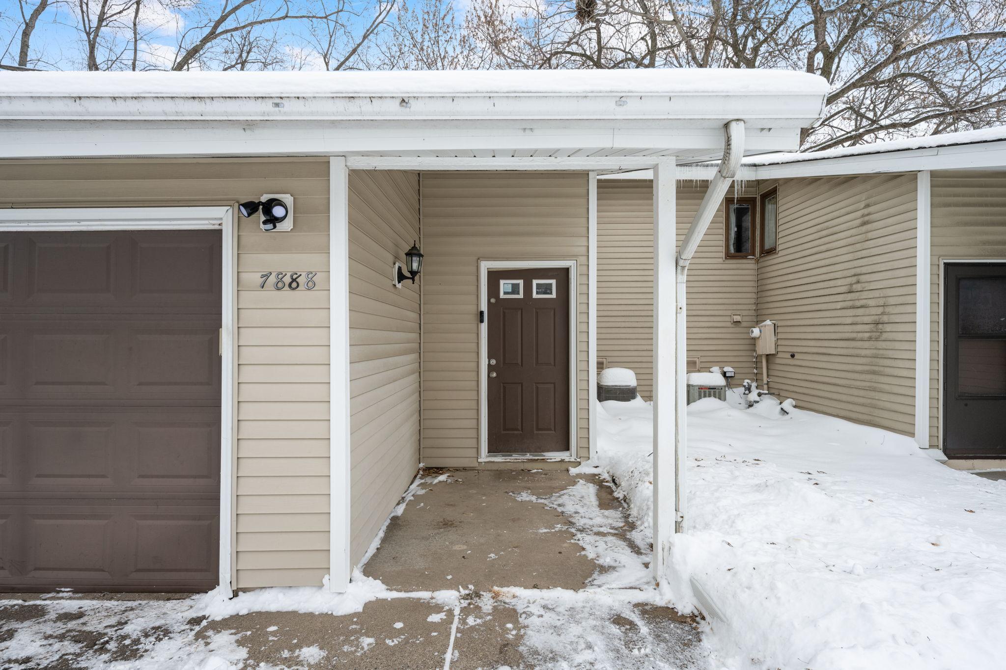 View of Residential at 7888 Dunmore Road, Woodbury MN 55125, Woodbury (29 of 34) - Mike Wilen | Minnesota Team Real Estate