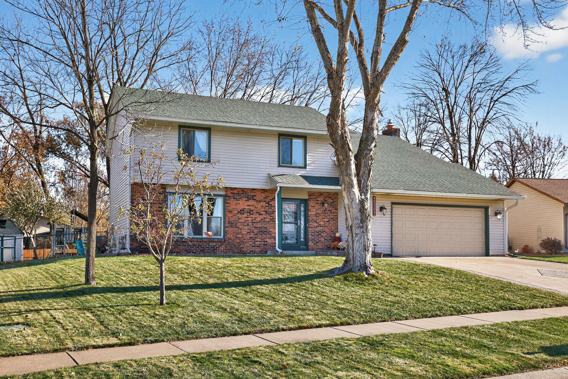 View of Residential at 15716 Hayes Trail, Apple Valley MN 55124, Apple Valley - Mike Wilen | Minnesota Team Real Estate