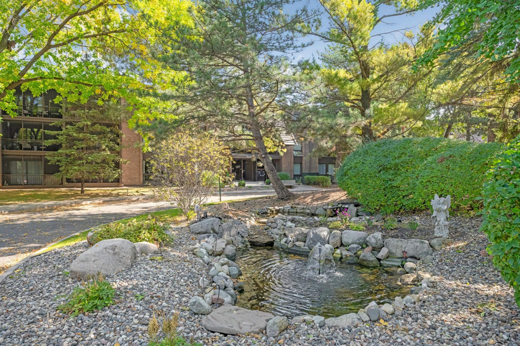 View of Residential at 6105 Lincoln Drive #136, Edina MN 55436, Edina (34 of 49) - Mike Wilen | Minnesota Team Real Estate