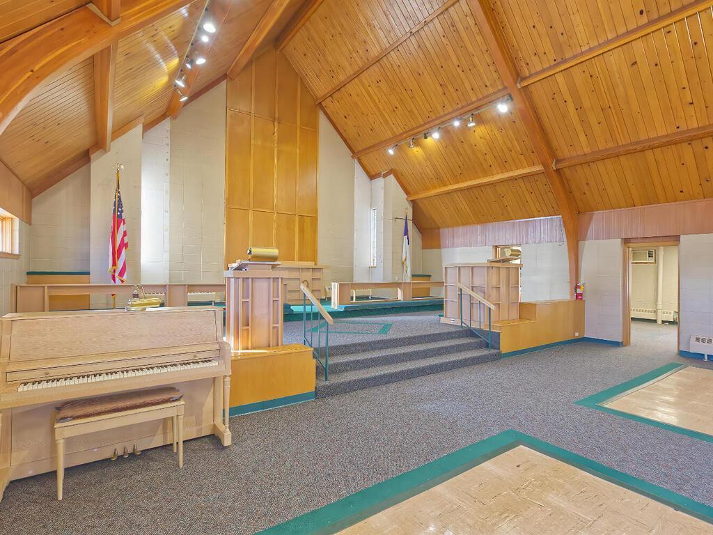 View of Commercial Sale at 410 1st Street, Winsted MN 55395, Winsted (16 of 77) - Mike Wilen | Minnesota Team Real Estate