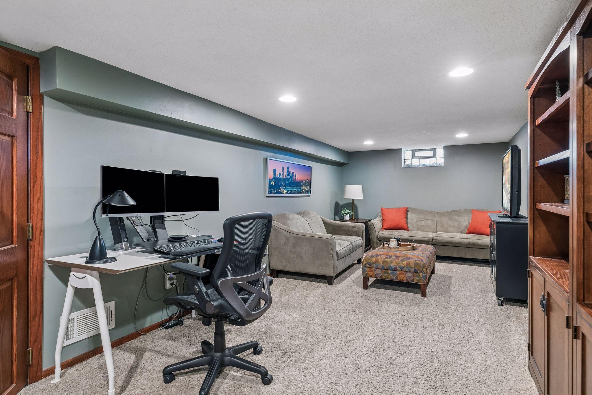 View of Residential at 5391 Raymond Avenue, Mounds View MN 55112, Mounds View (24 of 38) - Mike Wilen | Minnesota Team Real Estate