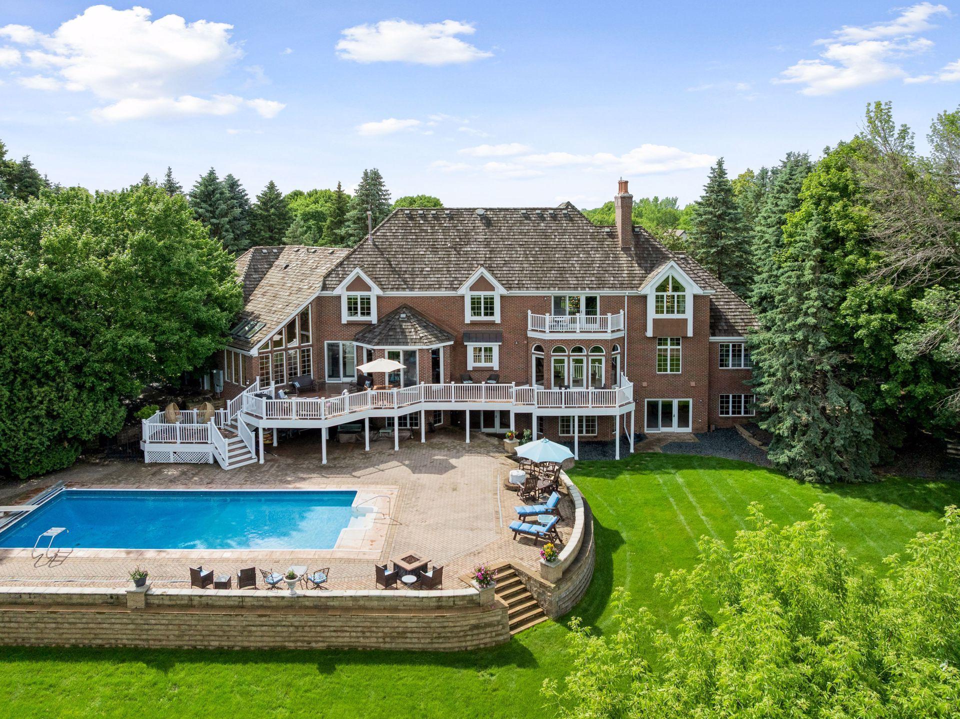 View of Single Family at 10 Apple Orchard Court, Dellwood - Mike Wilen | Minnesota Team Real Estate