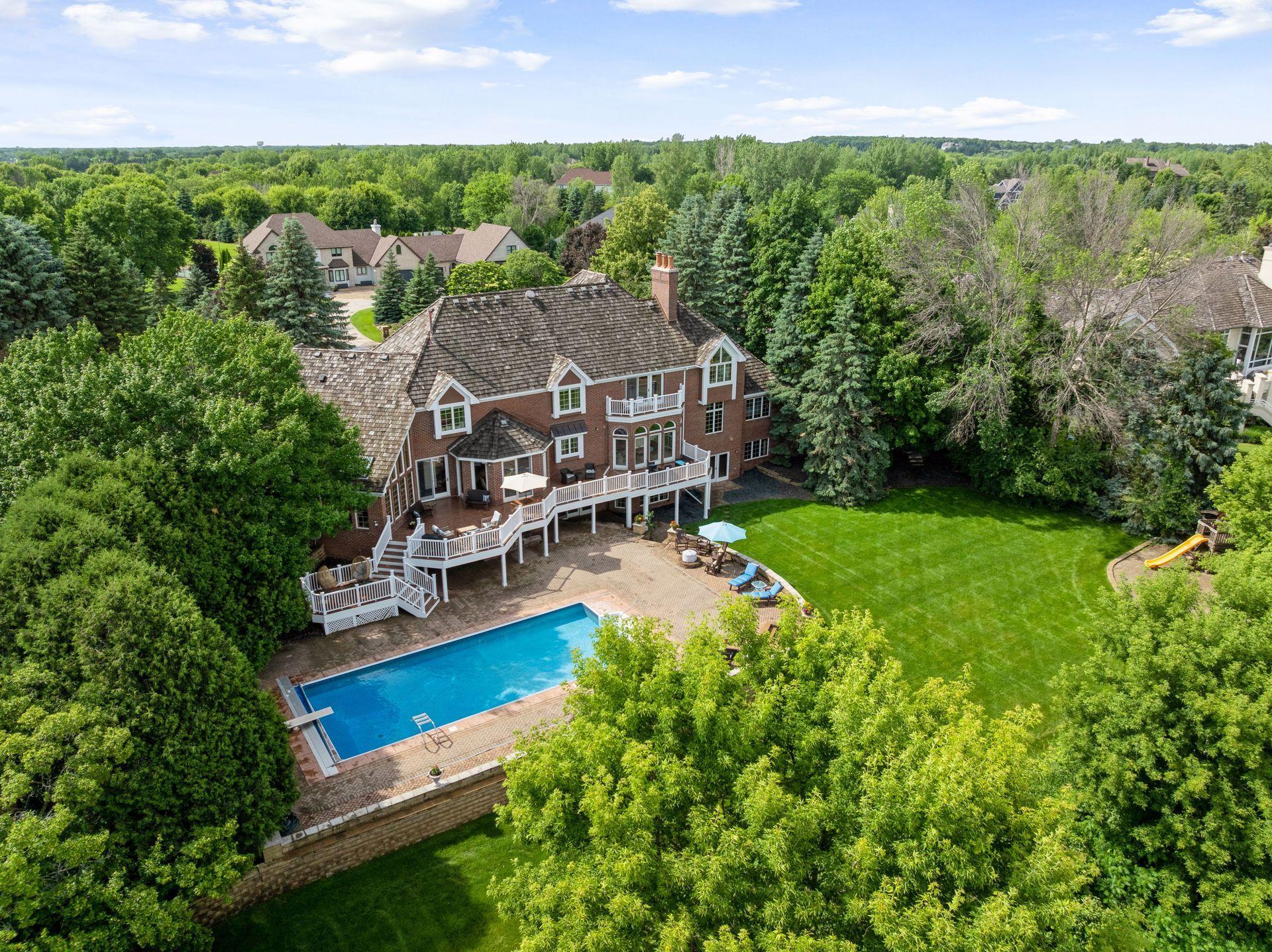 View of Residential at 10 Apple Orchard Court, Dellwood MN 55110, Dellwood (16 of 118) - Mike Wilen | Minnesota Team Real Estate