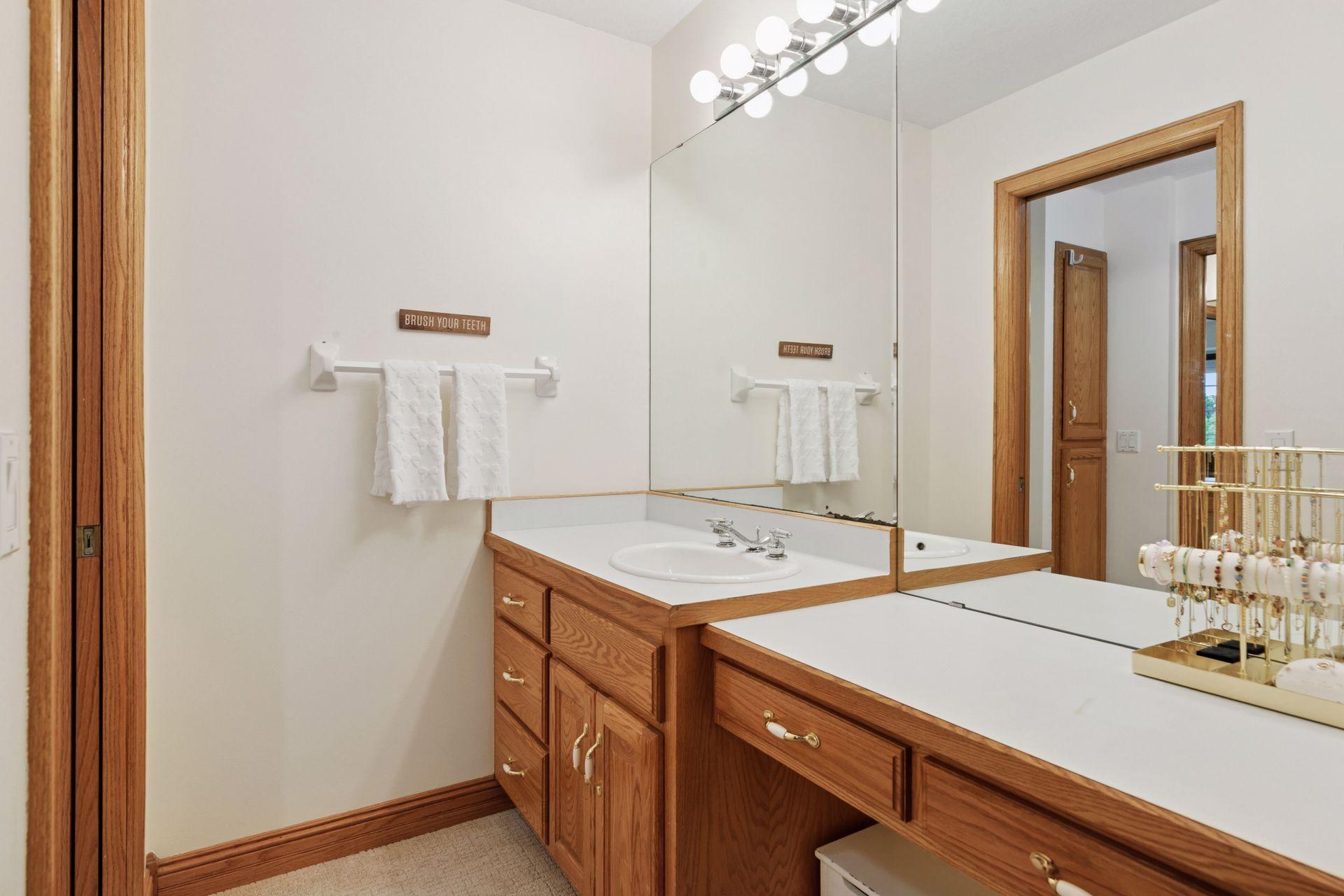 View of Residential at 10 Apple Orchard Court, Dellwood MN 55110, Dellwood (88 of 118) - Mike Wilen | Minnesota Team Real Estate