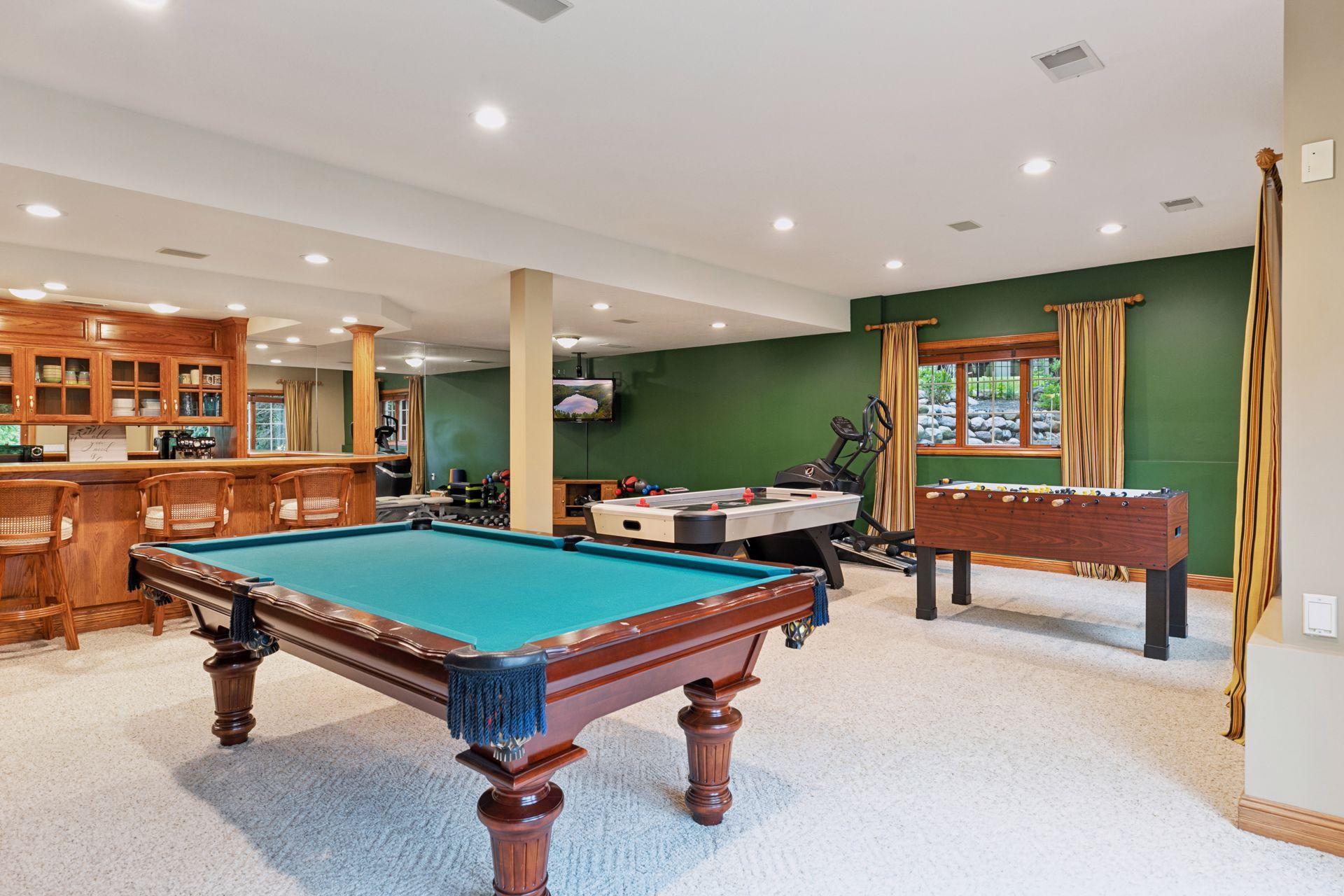 View of Residential at 10 Apple Orchard Court, Dellwood MN 55110, Dellwood (103 of 118) - Mike Wilen | Minnesota Team Real Estate