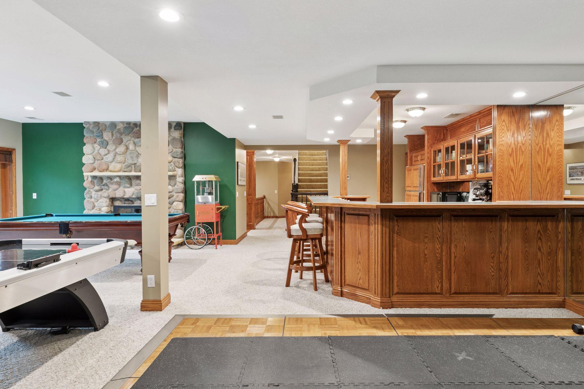 View of Residential at 10 Apple Orchard Court, Dellwood MN 55110, Dellwood (107 of 118) - Mike Wilen | Minnesota Team Real Estate