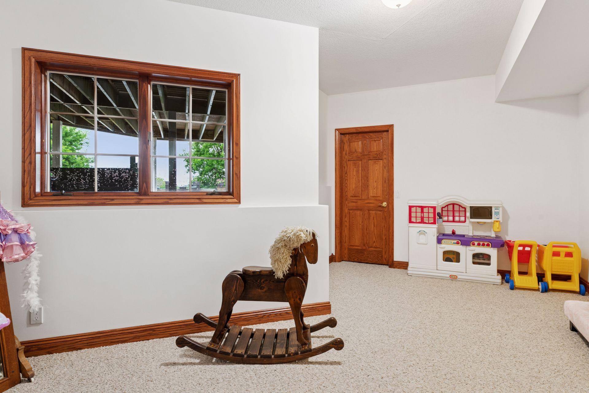 View of Residential at 10 Apple Orchard Court, Dellwood MN 55110, Dellwood (109 of 118) - Mike Wilen | Minnesota Team Real Estate