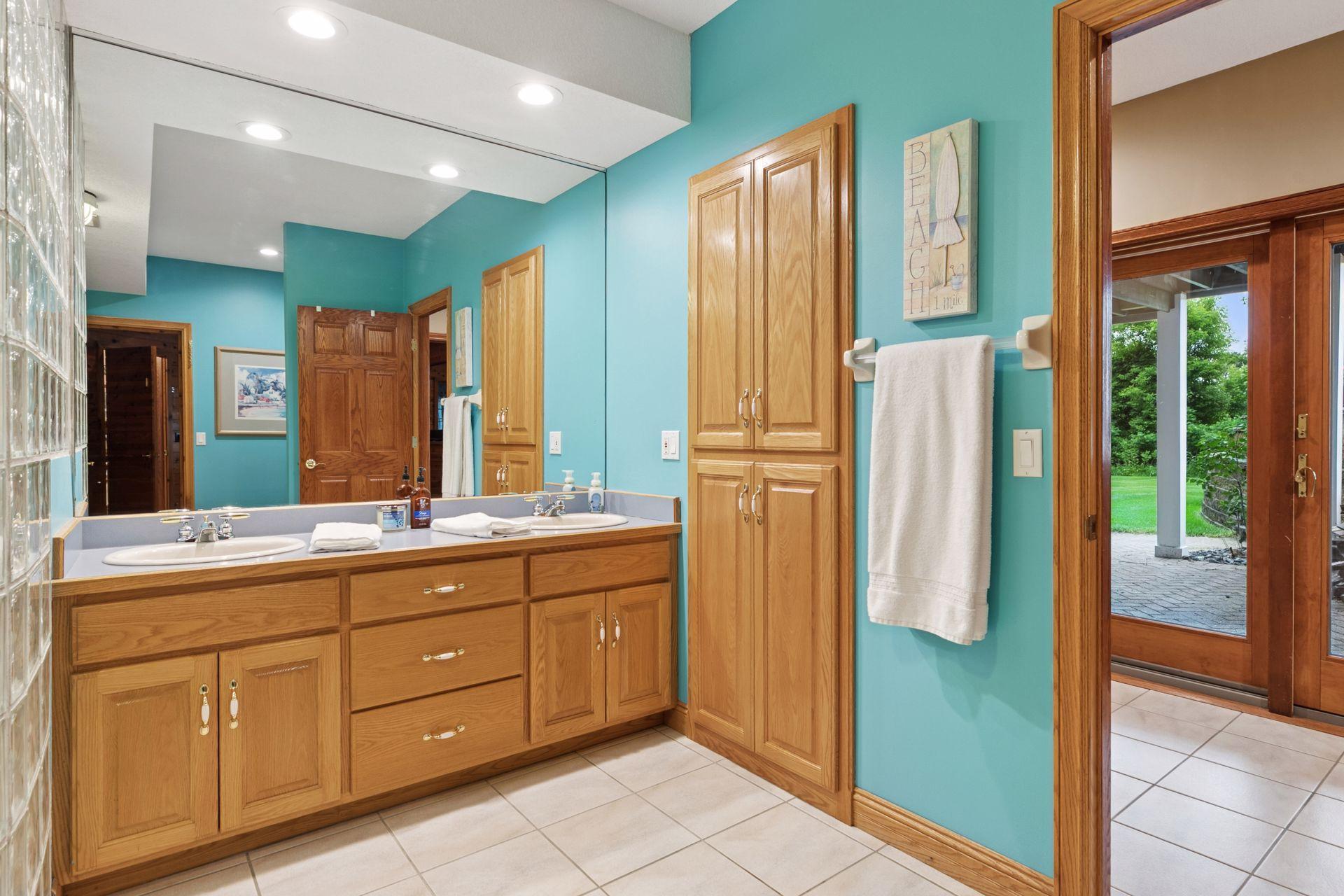 View of Residential at 10 Apple Orchard Court, Dellwood MN 55110, Dellwood (115 of 118) - Mike Wilen | Minnesota Team Real Estate