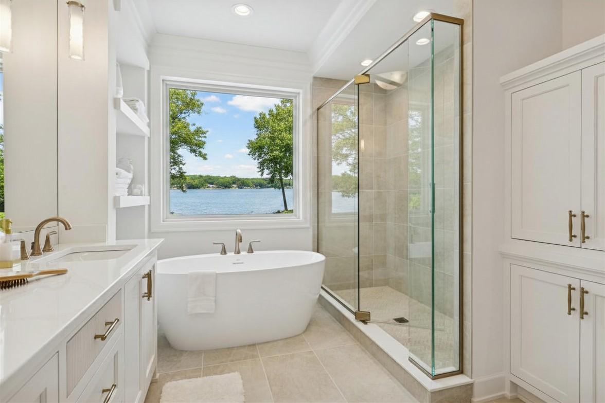 View of Residential at 3921 White Oak Lane, Chanhassen MN 55331, Chanhassen (12 of 36) - Mike Wilen | Minnesota Team Real Estate