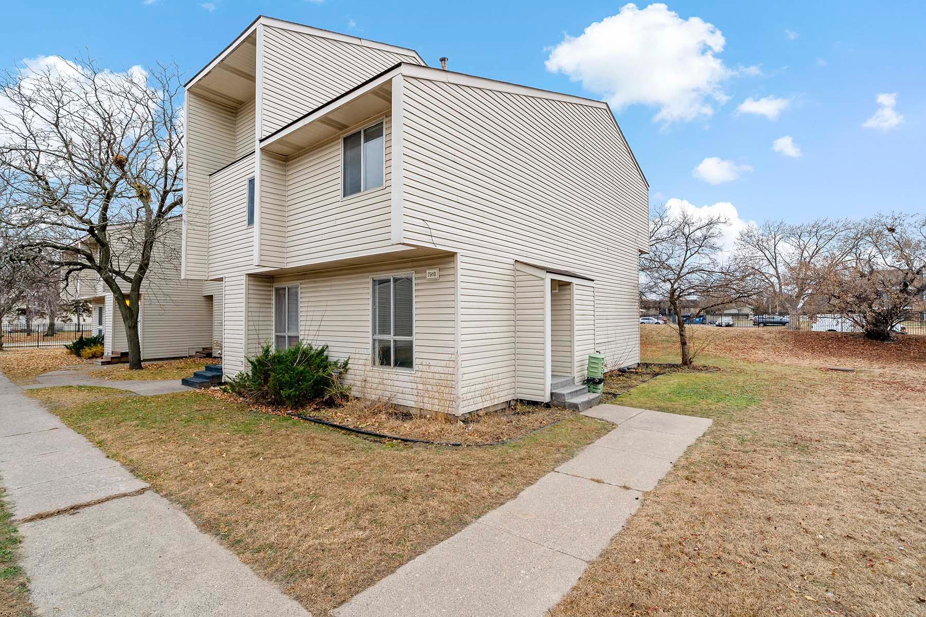 View of Residential at 7910 Yates Avenue, Brooklyn Park MN 55443, Brooklyn Park - Mike Wilen | Minnesota Team Real Estate