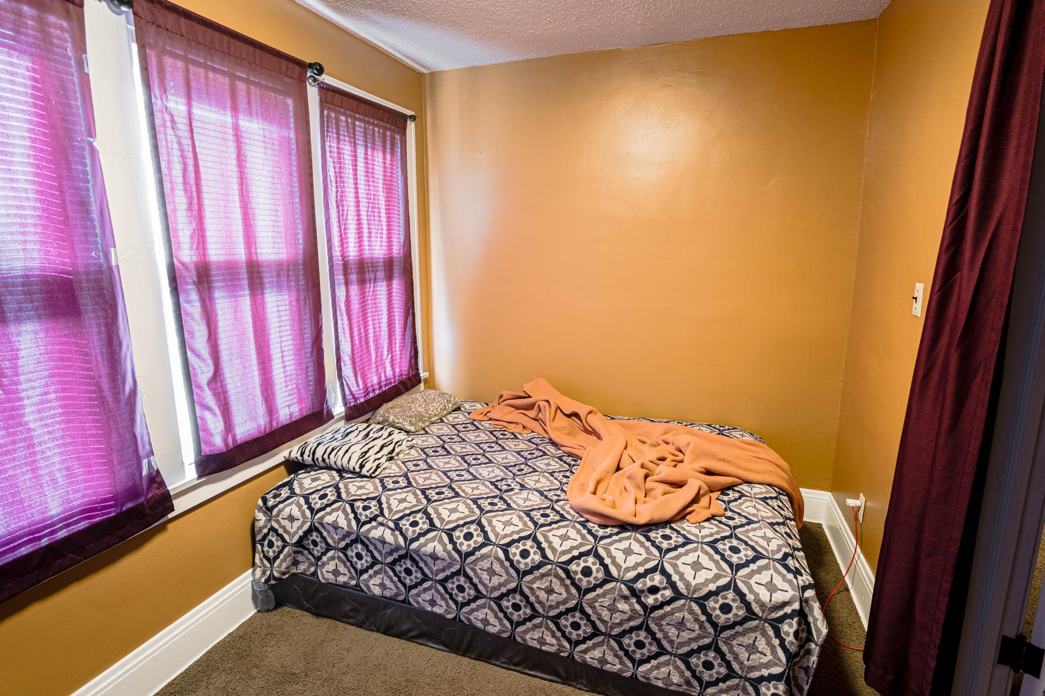 View of Residential Income at 597 Virginia Street, Saint Paul MN 55103, Saint Paul (22 of 28) - Mike Wilen | Minnesota Team Real Estate