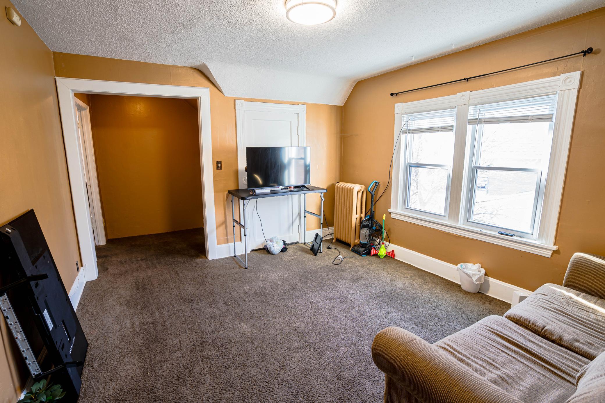 View of Residential Income at 597 Virginia Street, Saint Paul MN 55103, Saint Paul (5 of 28) - Mike Wilen | Minnesota Team Real Estate