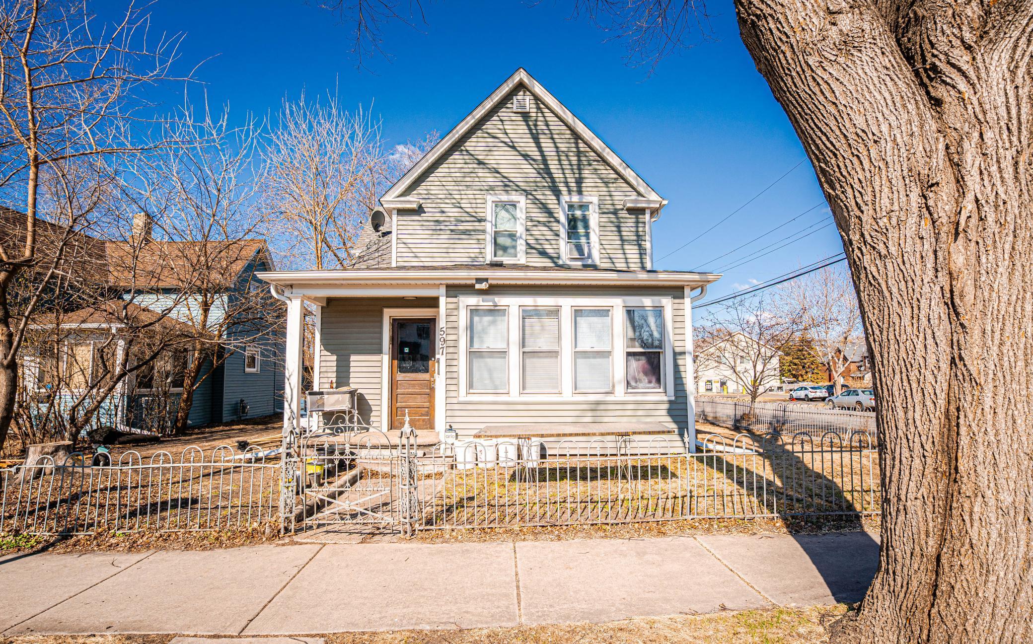 View of Residential Income at 597 Virginia Street, Saint Paul MN 55103, Saint Paul (2 of 28) - Mike Wilen | Minnesota Team Real Estate