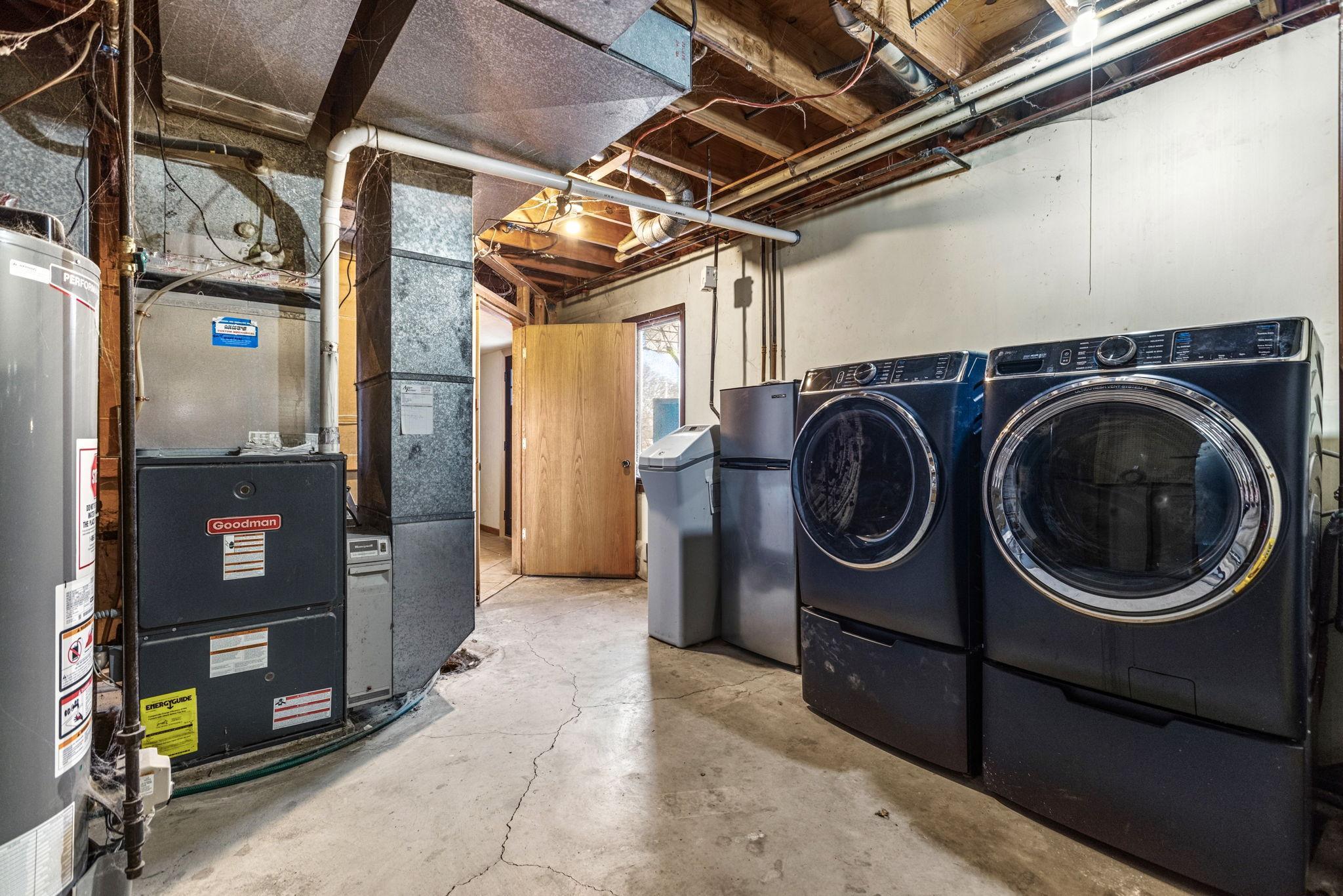 View of Residential at 3301 Edgemere Avenue, Saint Anthony MN 55418, Saint Anthony (28 of 34) - Mike Wilen | Minnesota Team Real Estate