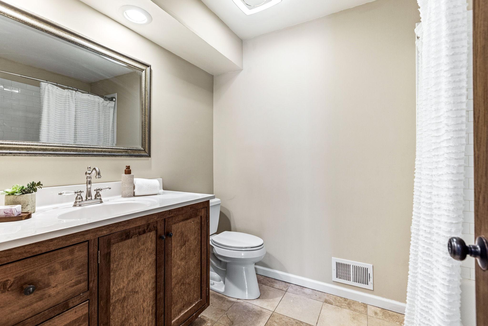 View of Residential at 3301 Edgemere Avenue, Saint Anthony MN 55418, Saint Anthony (20 of 34) - Mike Wilen | Minnesota Team Real Estate