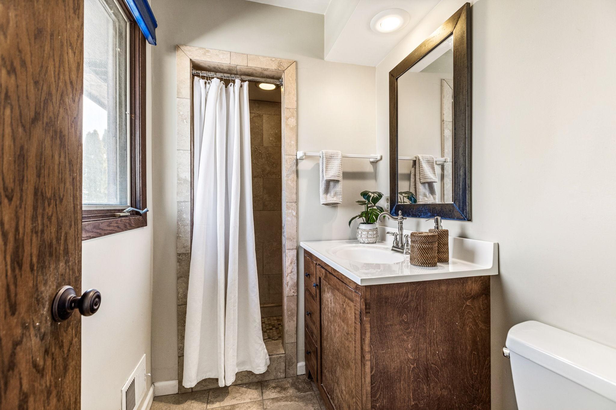 View of Residential at 3301 Edgemere Avenue, Saint Anthony MN 55418, Saint Anthony (16 of 34) - Mike Wilen | Minnesota Team Real Estate