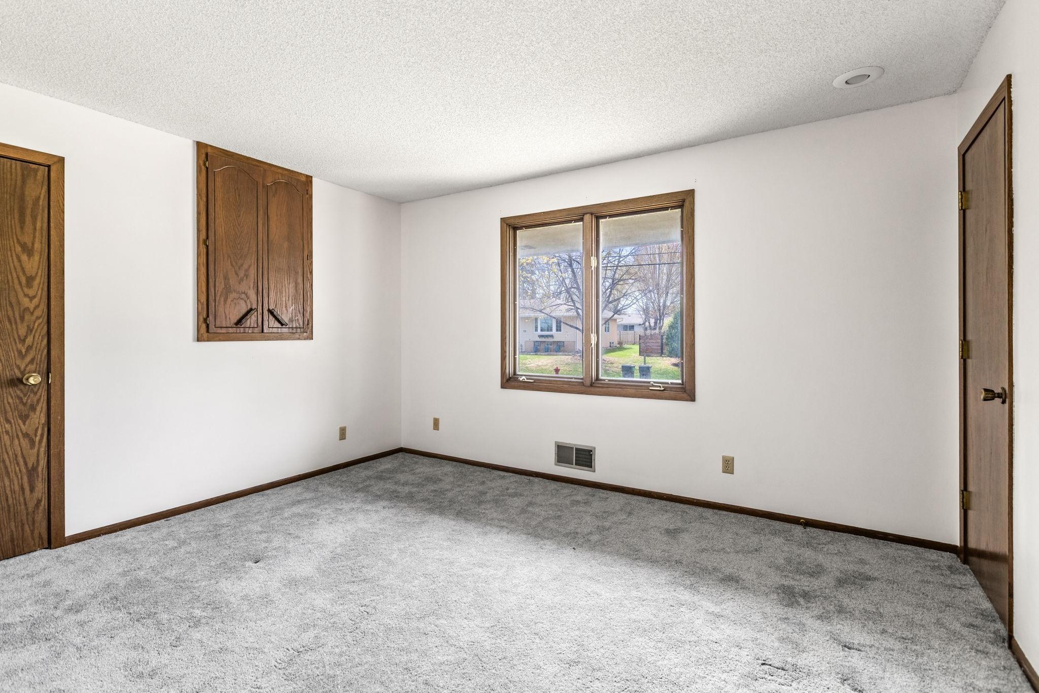 View of Residential at 3301 Edgemere Avenue, Saint Anthony MN 55418, Saint Anthony (18 of 34) - Mike Wilen | Minnesota Team Real Estate