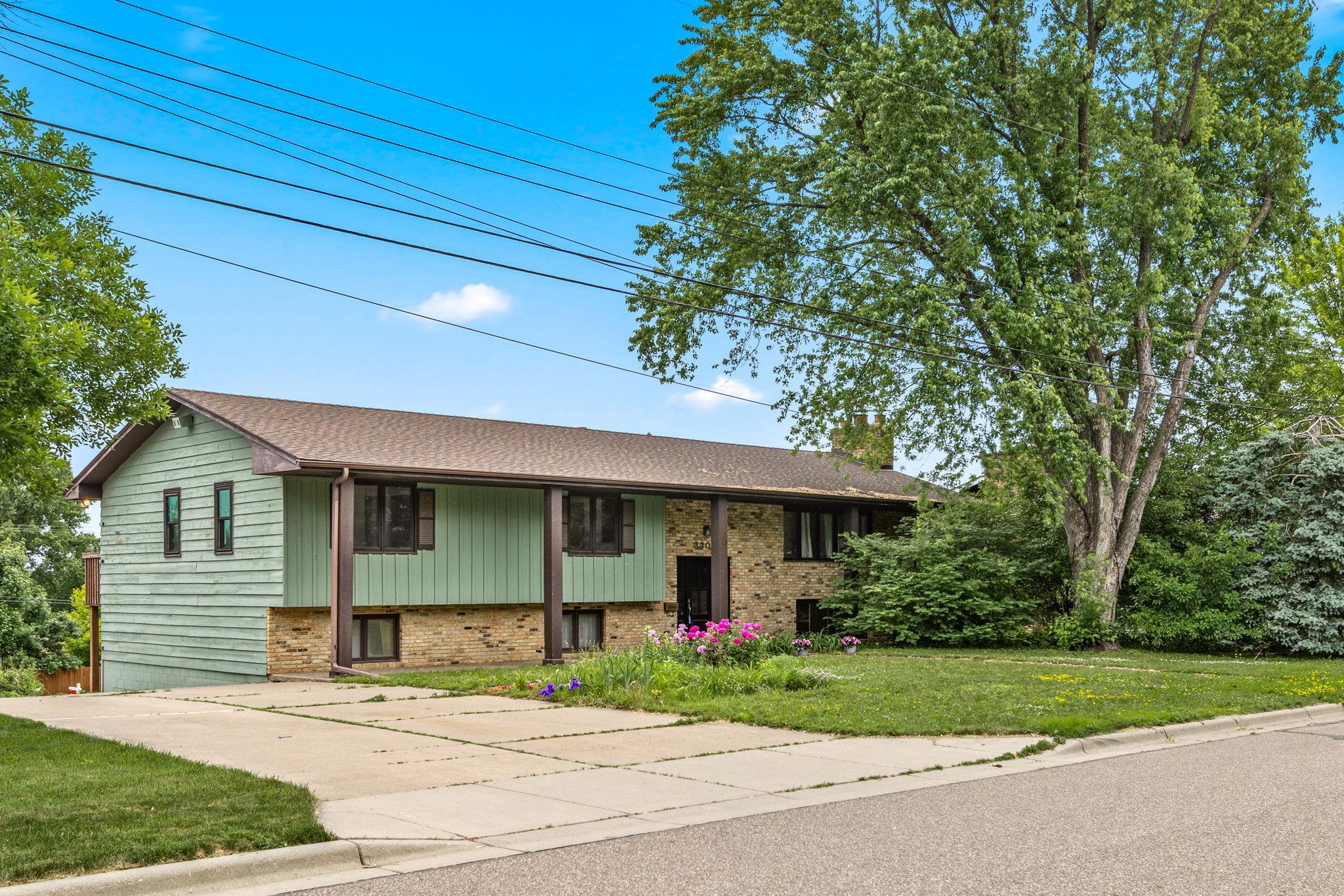View of Residential at 3301 Edgemere Avenue, Saint Anthony MN 55418, Saint Anthony (29 of 34) - Mike Wilen | Minnesota Team Real Estate