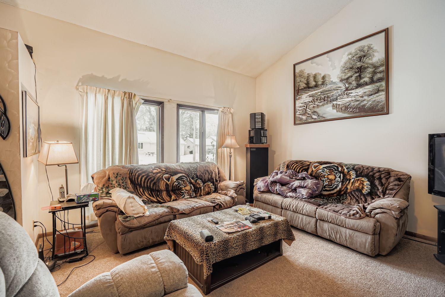 View of Residential Income at 1745 Duluth Street, Maplewood MN 55109, Maplewood (7 of 52) - Mike Wilen | Minnesota Team Real Estate