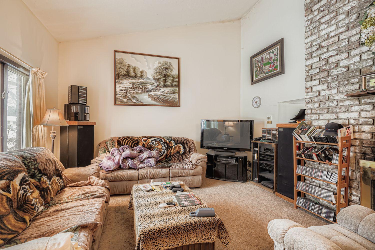 View of Residential Income at 1745 Duluth Street, Maplewood MN 55109, Maplewood (9 of 52) - Mike Wilen | Minnesota Team Real Estate