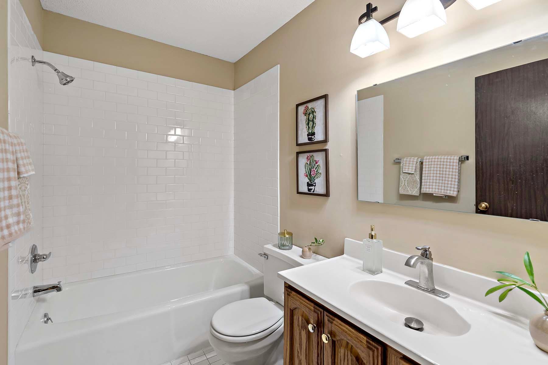 View of Residential at 2800 Hamline Avenue #112, Roseville MN 55113, Roseville (13 of 19) - Mike Wilen | Minnesota Team Real Estate