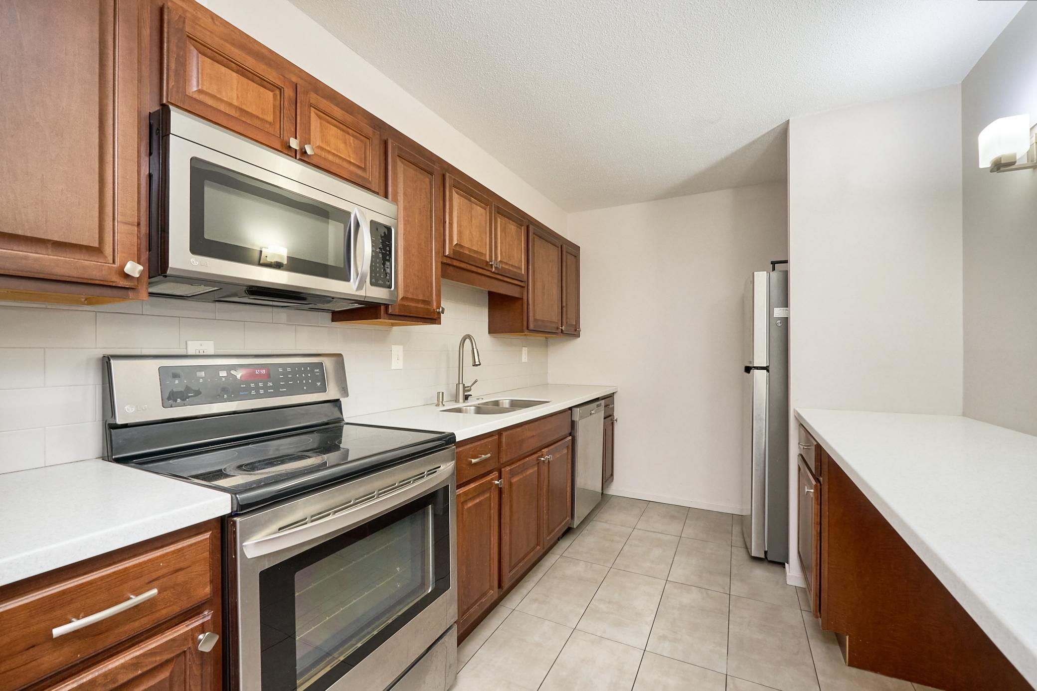 View of Residential at 6423 Colony Way #2G, Edina MN 55435, Edina (5 of 20) - Mike Wilen | Minnesota Team Real Estate