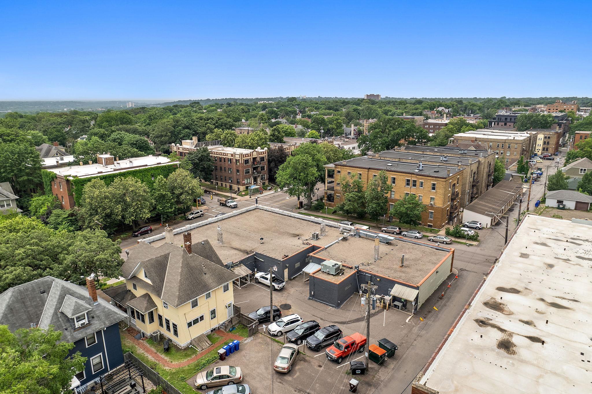 View of Commercial Sale at 611 Grand Avenue, Saint Paul MN 55102, Saint Paul (12 of 13) - Mike Wilen | Minnesota Team Real Estate