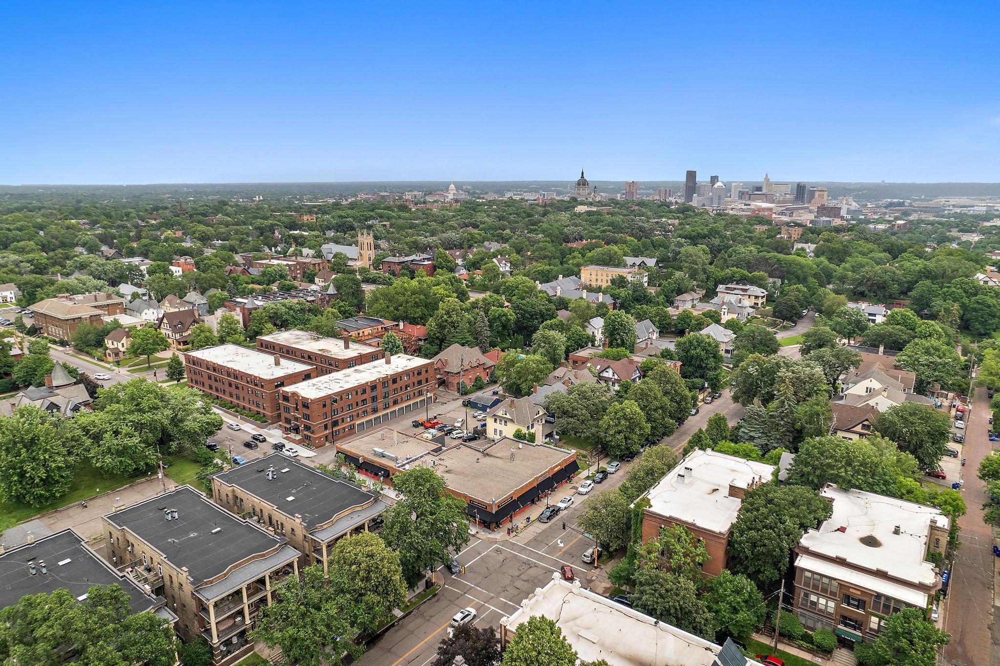 View of Commercial Sale at 611 Grand Avenue, Saint Paul MN 55102, Saint Paul (9 of 13) - Mike Wilen | Minnesota Team Real Estate