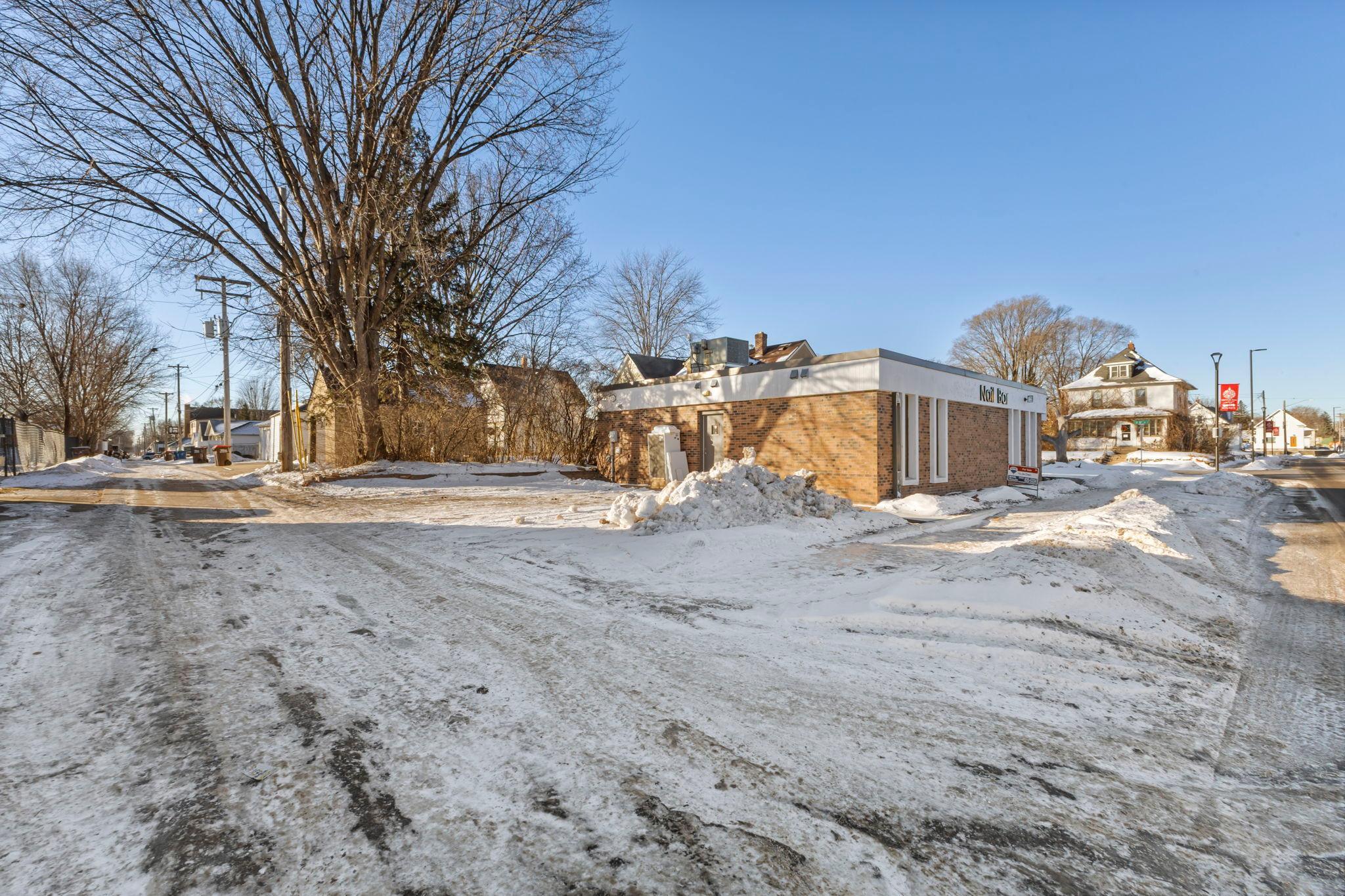 View of Commercial Sale at 727 Marie Avenue, South Saint Paul MN 55075, South Saint Paul (6 of 21) - Mike Wilen | Minnesota Team Real Estate