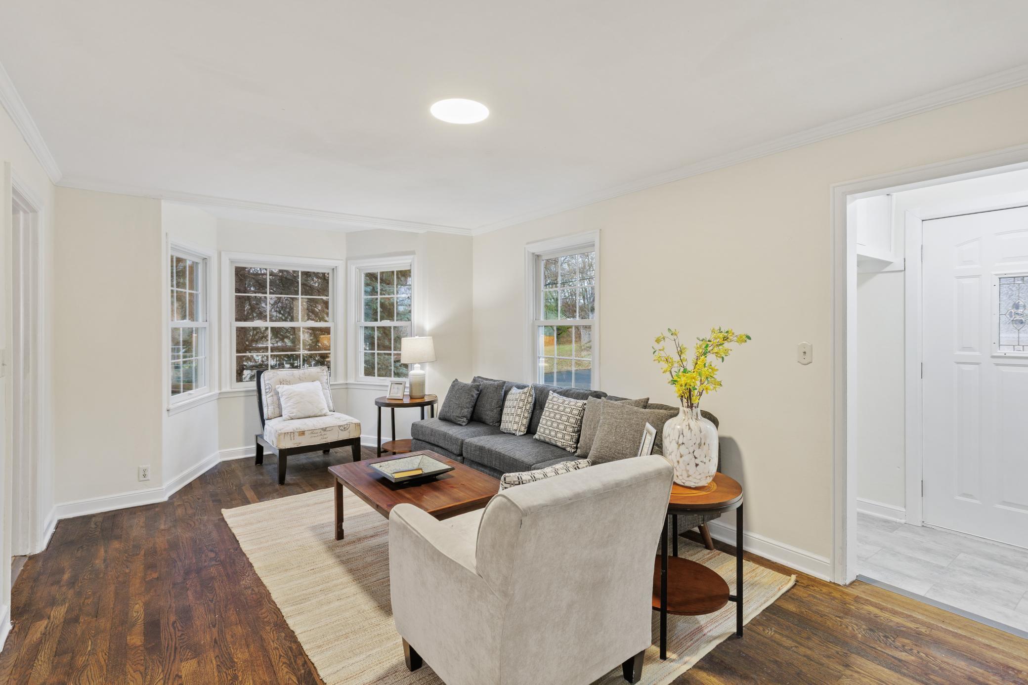 View of Residential at 1010 Summit Avenue, South Saint Paul MN 55075, South Saint Paul - Mike Wilen | Minnesota Team Real Estate